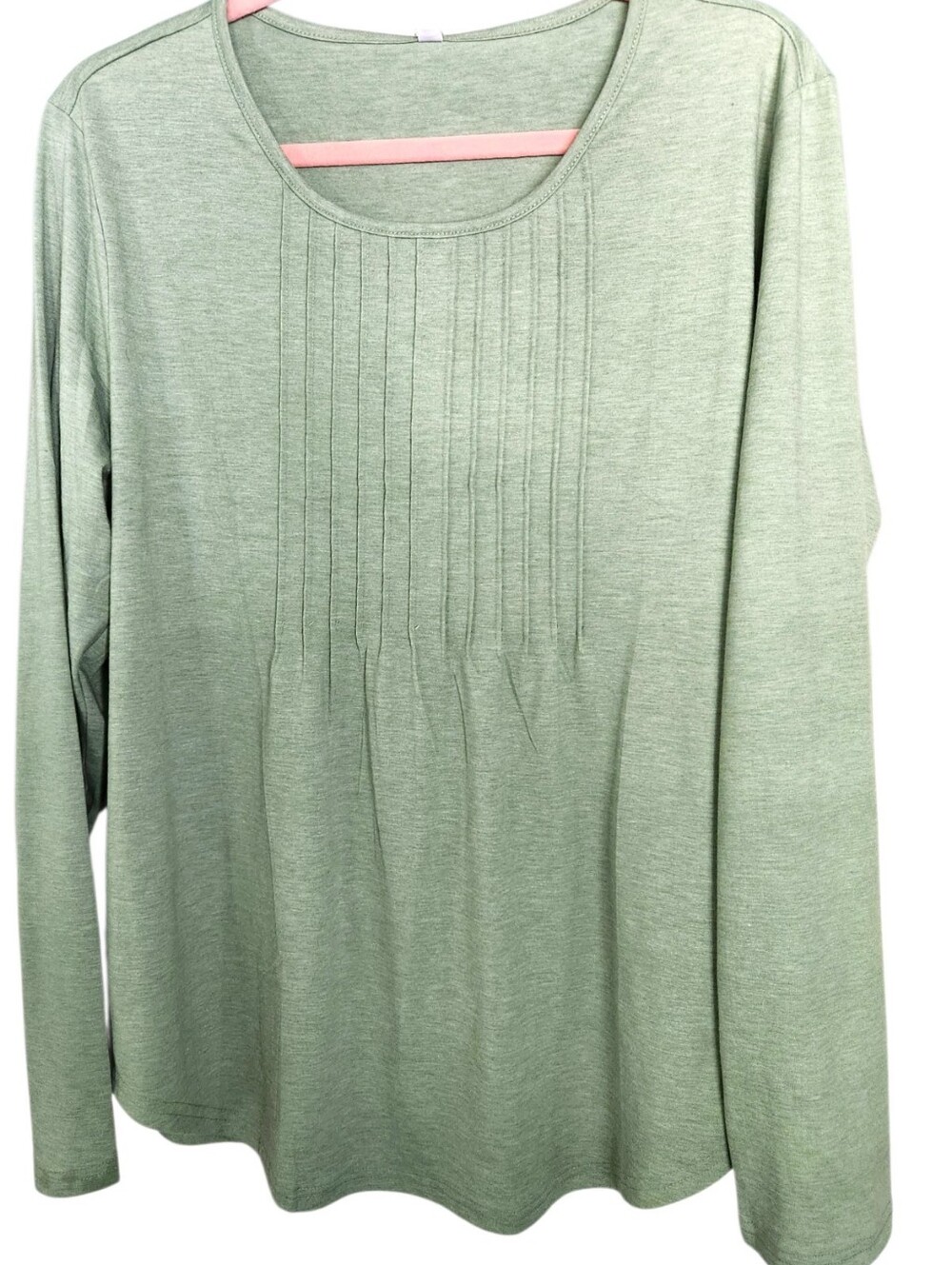 ATHMILE Women’s Long Sleeve Pintuck Front Top Scoop Neck Sage Green NWT Size XL - Picture 4 of 15
